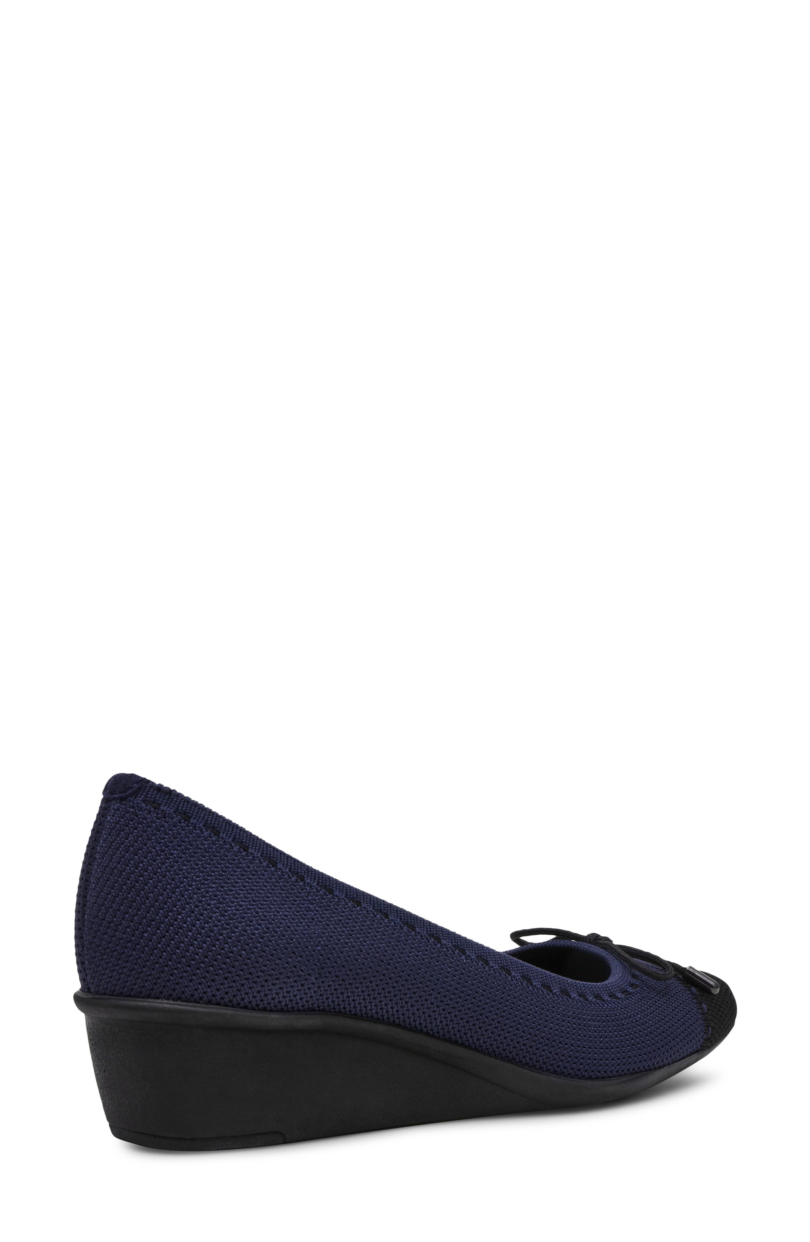 Wesson Wedge Pump, Alternate, color, NAVY/ BLACK