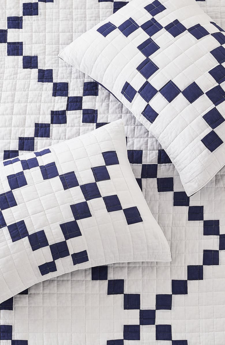 MELANGE HOME Irish Chain Patchwork Quilt Set, Alternate, color, Blue