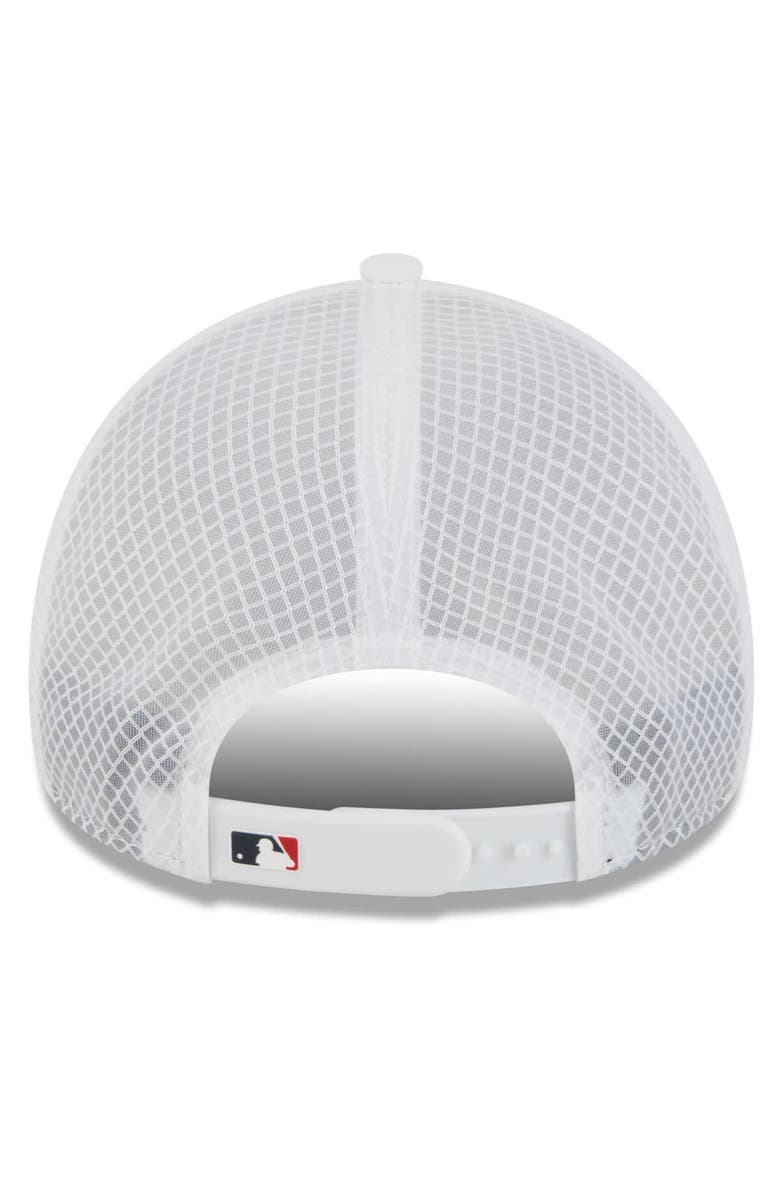 New Era Men's New Era White Cleveland Guardians 2026 Batting Practice Apex 9FORTY Adjustable Trucker Hat, Alternate, color, White