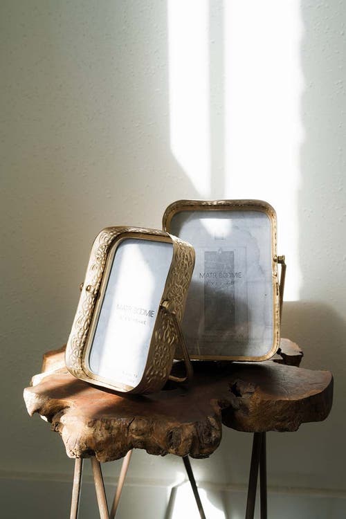 Matr Boomie Loha 4x6 Rounded Picture Frame - Embossed Iron In Gold - 4x6