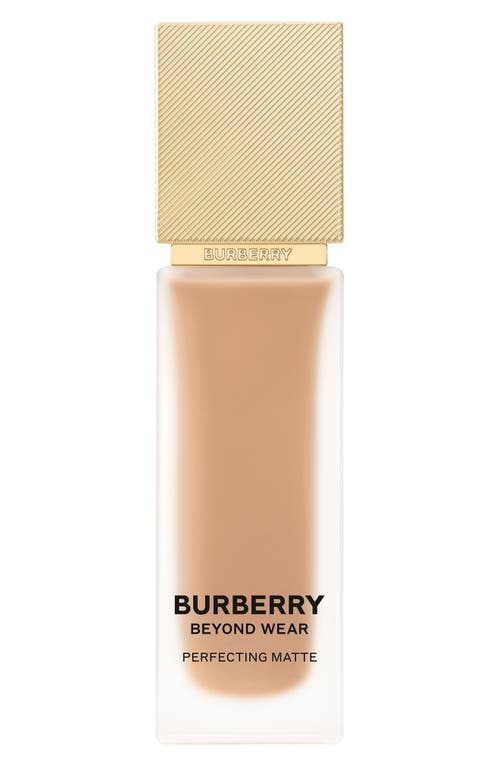 Burberry Beyond Wear Perfecting Matte Foundation In 85 Medium Neutral