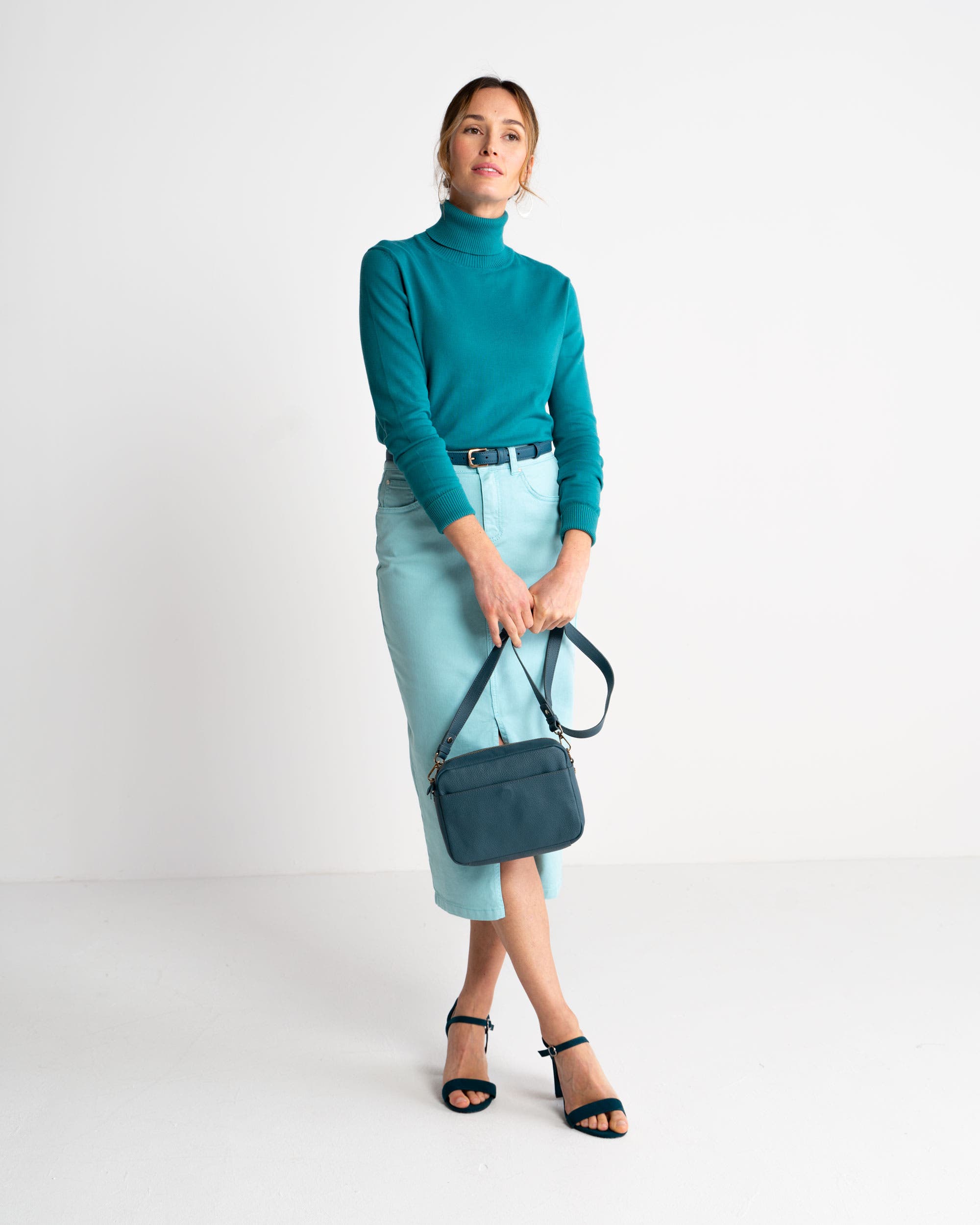 Kettlewell Leather Cross Body Bag, Alternate, color, Grey Teal