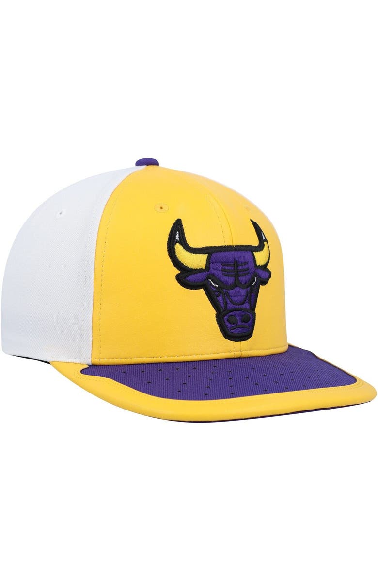 Mitchell & Ness Men's Mitchell & Ness Yellow/Purple Chicago Bulls Day One Snapback Hat, Alternate, color, 