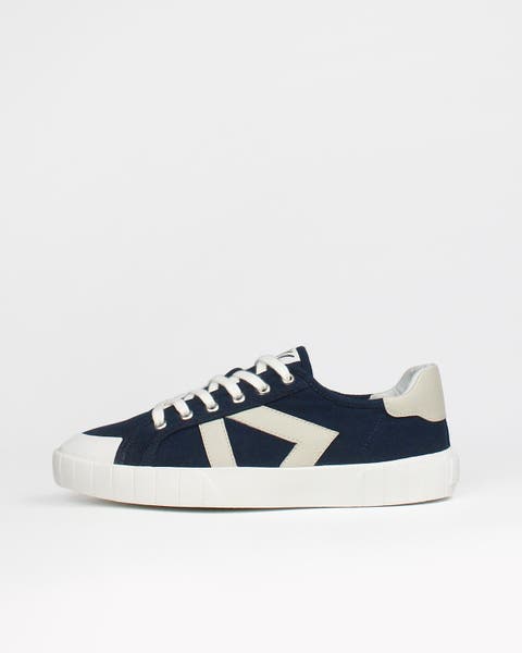 Helios Textile Low-Top Sneaker