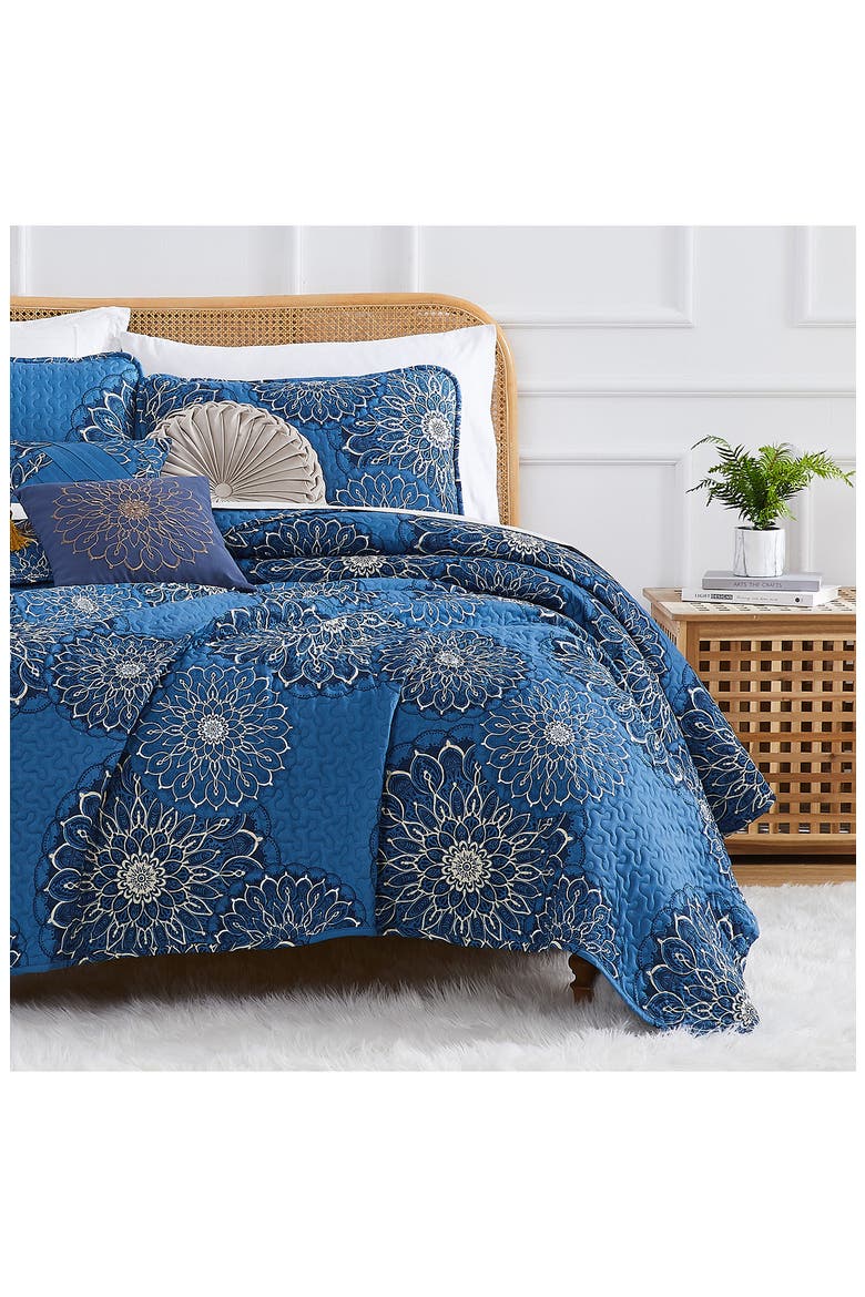 Midnight Floral Quilt Set, Alternate, color, BLUE