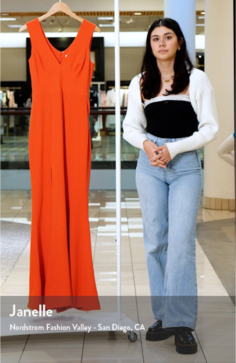 Sandra Plunge Crepe Trumpet Gown, sales video thumbnail