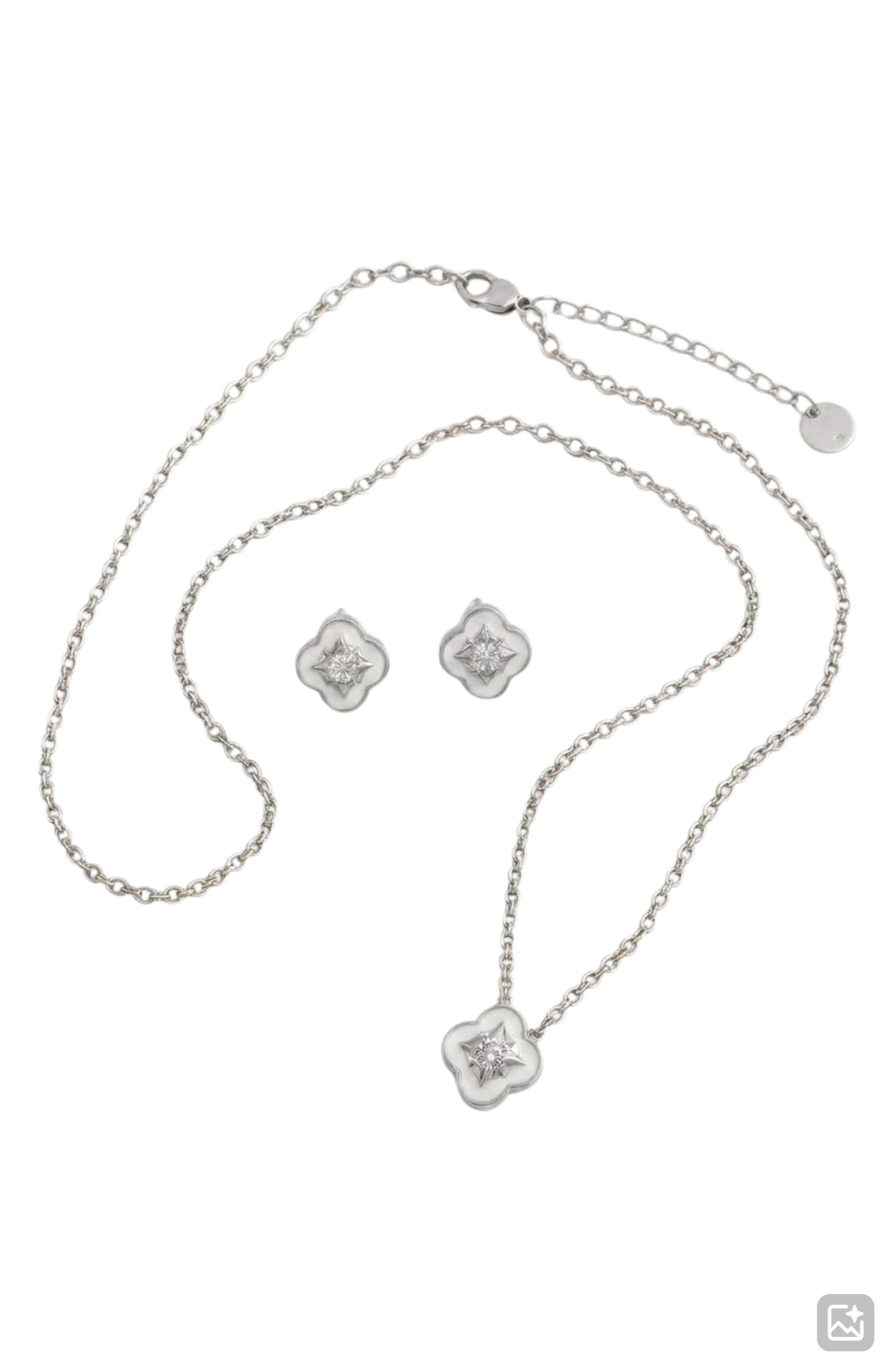 Clover Stud Earrings & Pendant Necklace Set