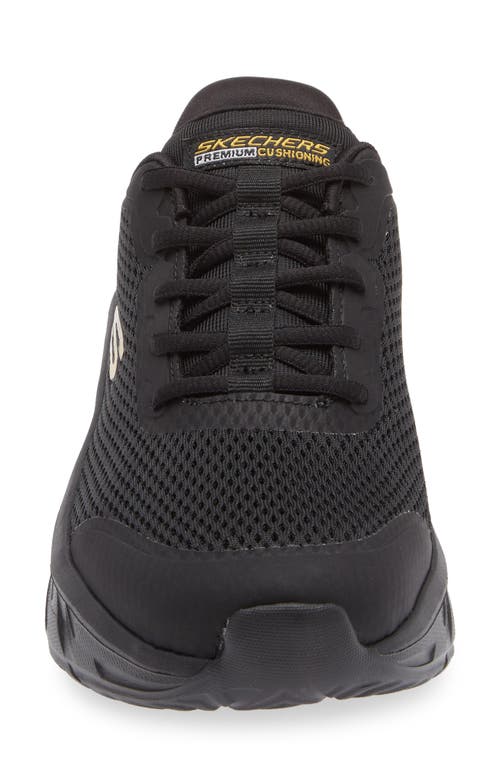 Skechers D'lux Ultra Swift-fit Sneaker In Black