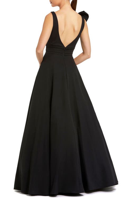 Mac Duggal Crepe Sleeveless V Neck Ballgown With Bow In Black