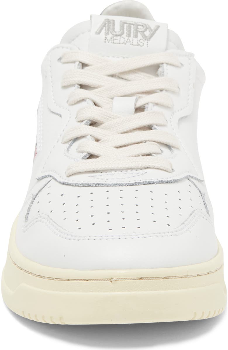 AUTRY Medalist Low Sneaker, Alternate, color,