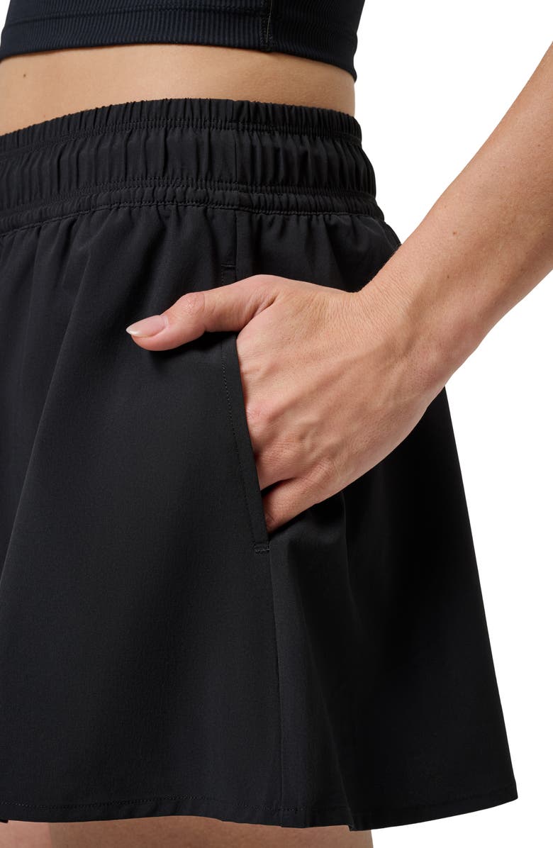 TravisMathew Breezeblend Challenger Shorts, Alternate, color, Black