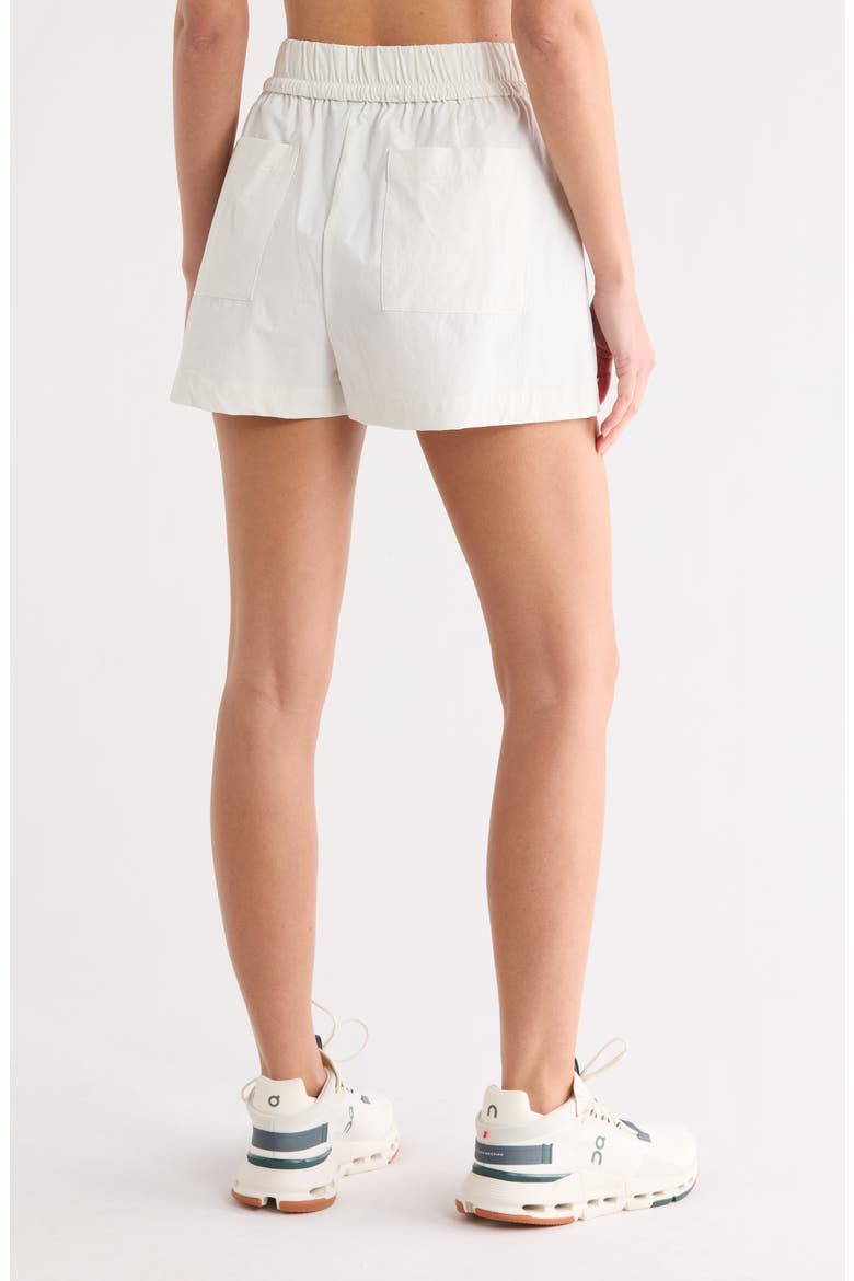 Summer City Shorts, Alternate, color, LILY WHITE