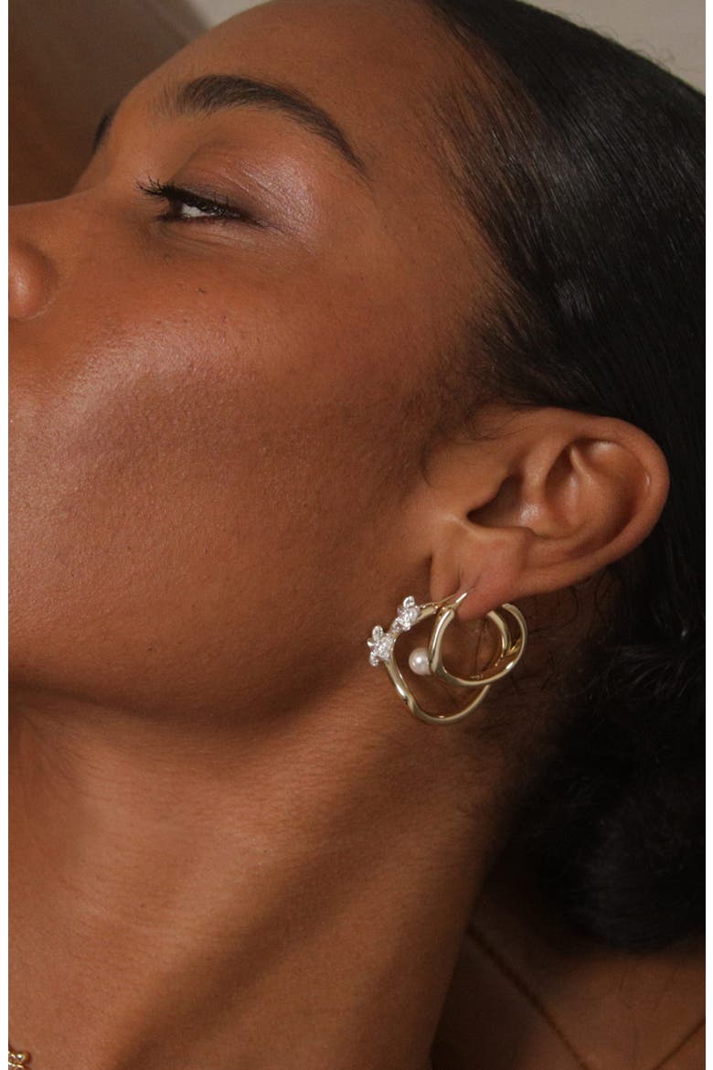 Twerti Pearl Hoop Earrings In Gold & Pearls, Alternate, color, Gold