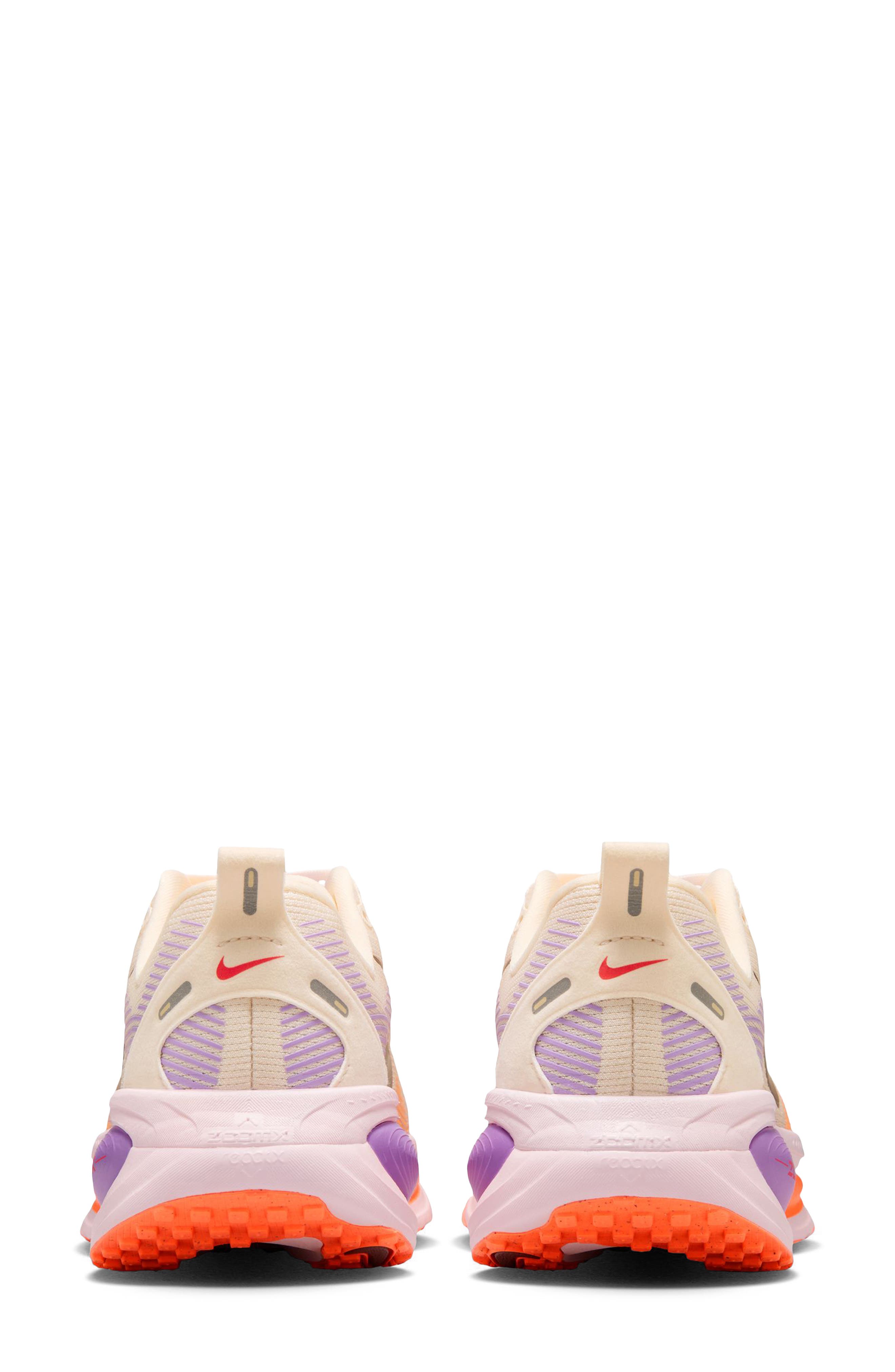 Vomero 18 Running Shoe, Alternate, color, CHALK/ TATTOO