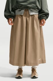 Nike Wide Leg Pleated Cropped Pants