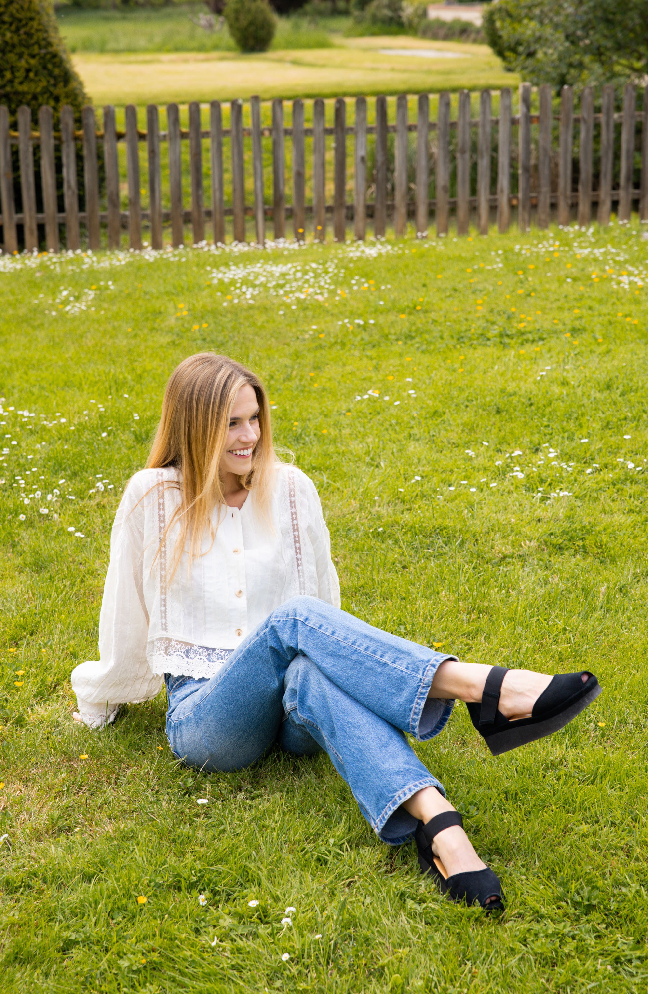 L'Amour des Pieds Amadour Platform Sandal, Alternate, color, Black Suede Leather