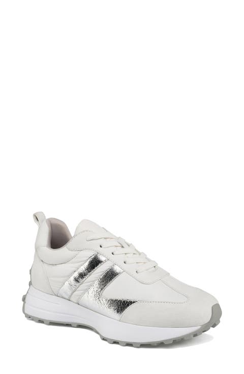Janey Sneaker (Women)