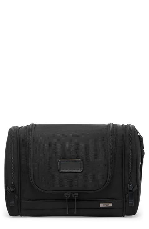 Hanging Travel Kit