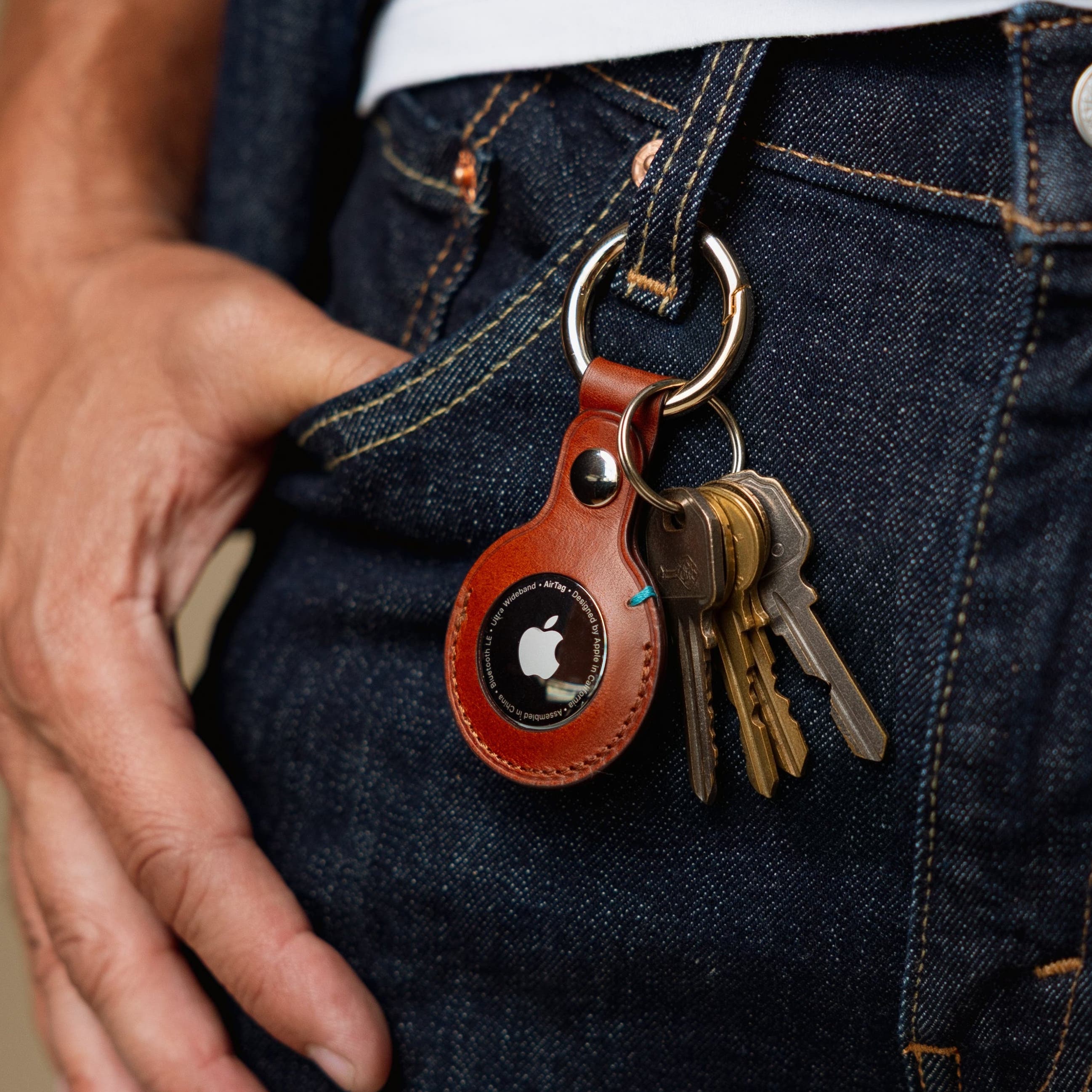 Bluebonnet The Toscano Italian Leather AirTag Keychain, Alternate, color, Tuscan Tan