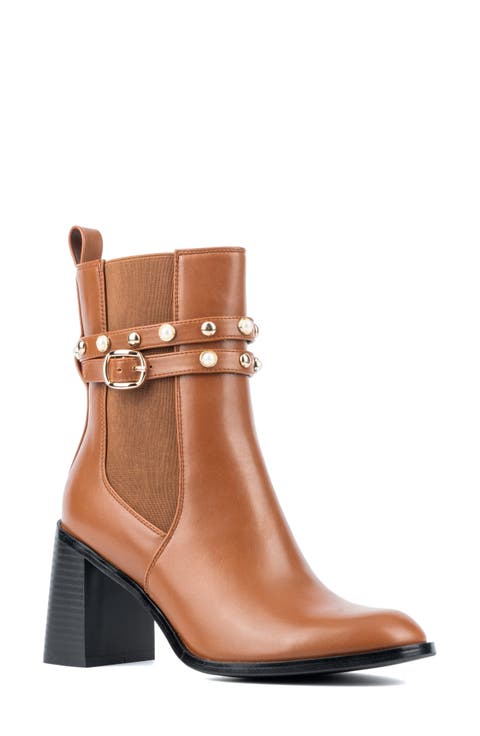 Ivy Studded Chelsea Boot (Women)
