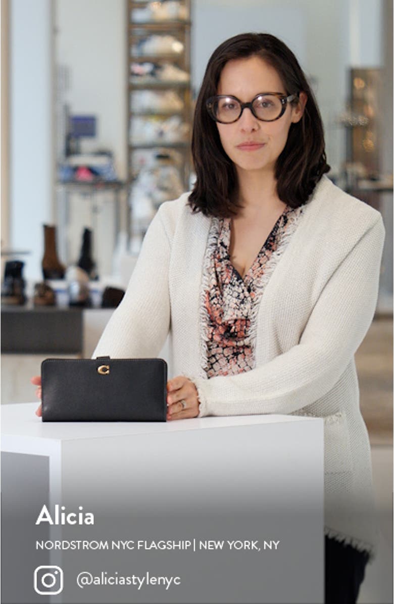 Essential Slim Wallet, sales video thumbnail