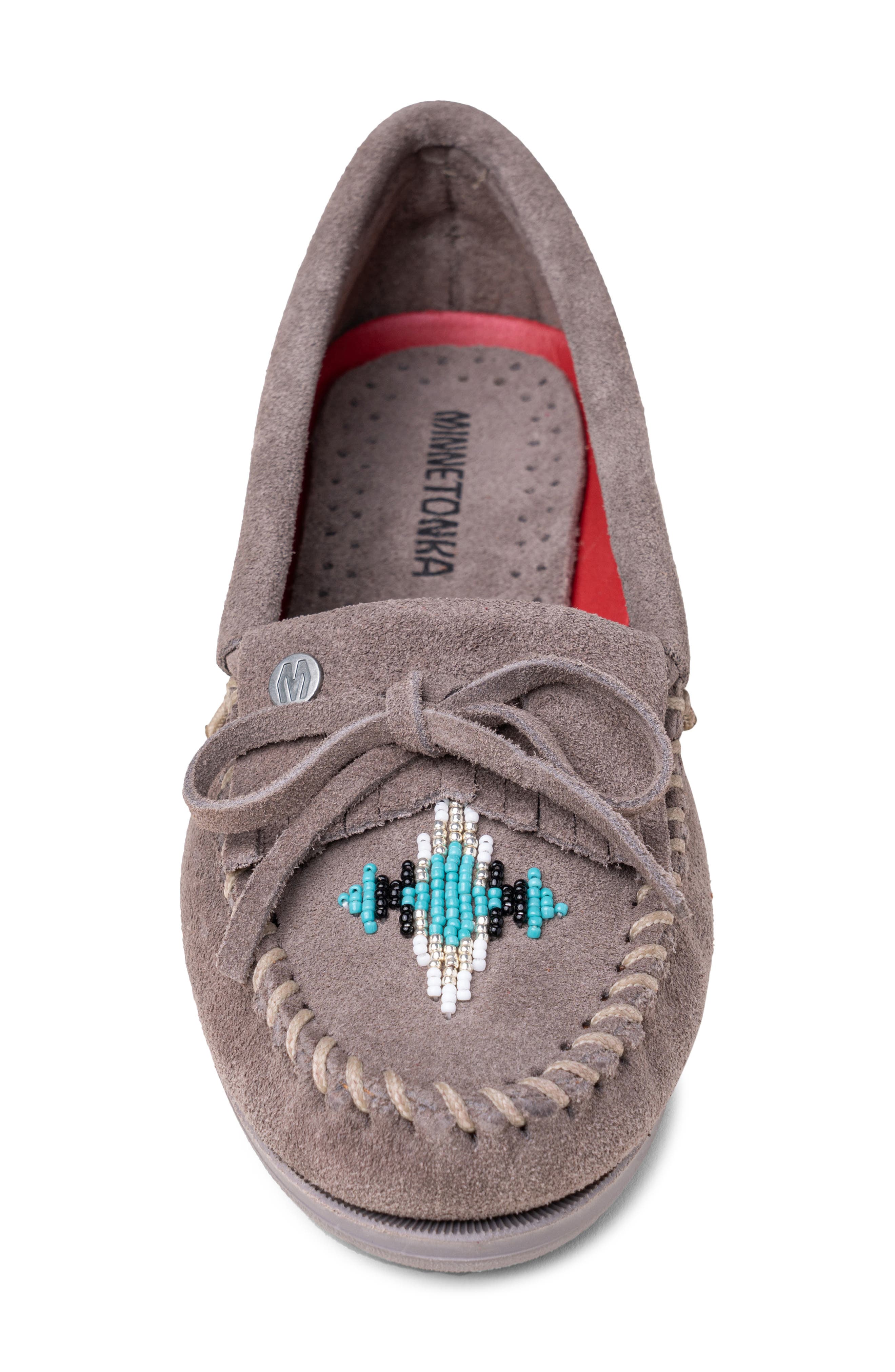 Minnetonka Nizhoni Moc Slipper, Alternate, color, Grey