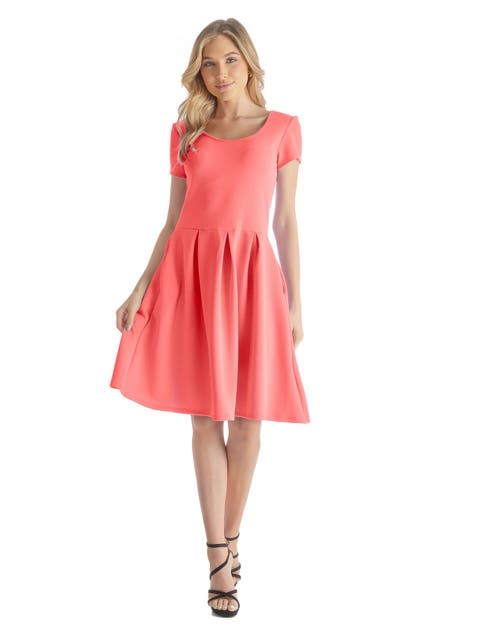 Scoop Neck Knee Length Pleated Pocket Dress