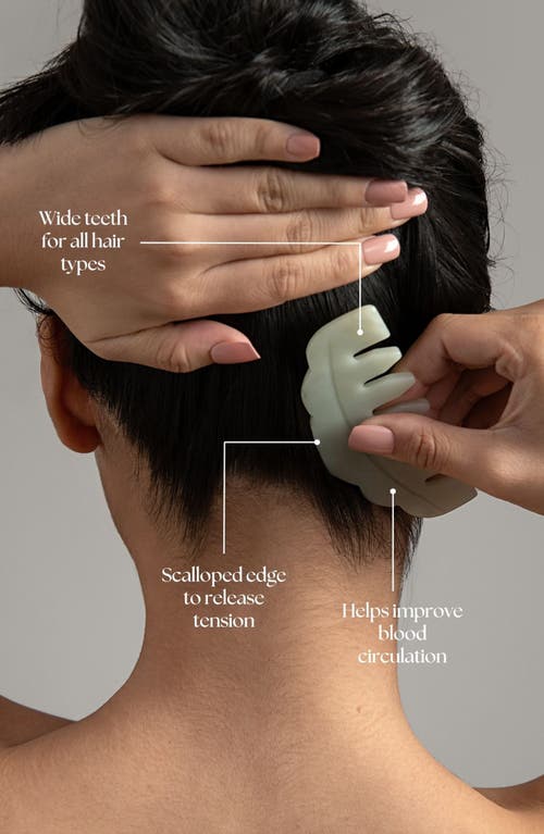 Mount Lai The Jade Massaging Gua Sha Comb In Green