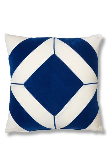 Roselli Trading Company Diamond Navy Accent Pillow In Navy