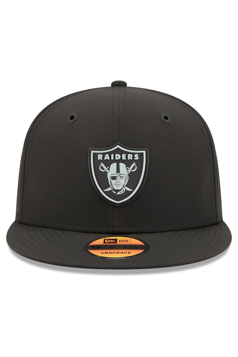 Men's New Era Black Las Vegas Raiders 2026 Sideline 9FIFTY Snapback Hat, Alternate, color, Black