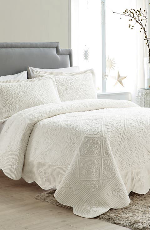 Westland Quilted Plush Bedspread Set