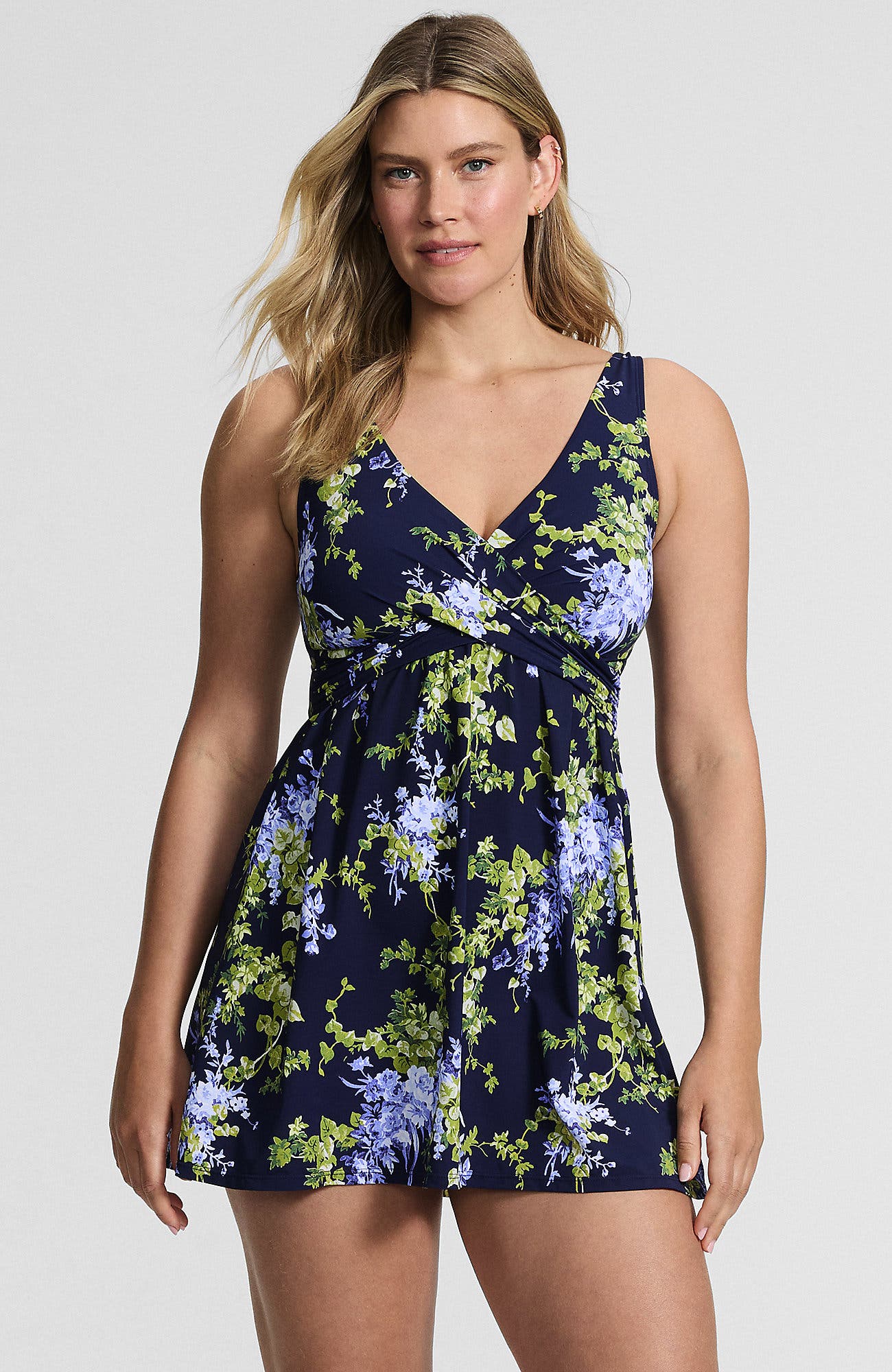 Navy/White Blooms