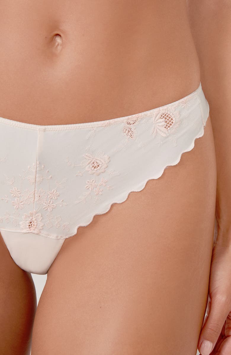 Etam Ravissante Bresilien Ravis Embroidered Thong, Alternate, color, Pink
