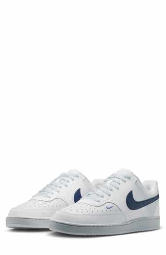 Court Vision Low Sneaker