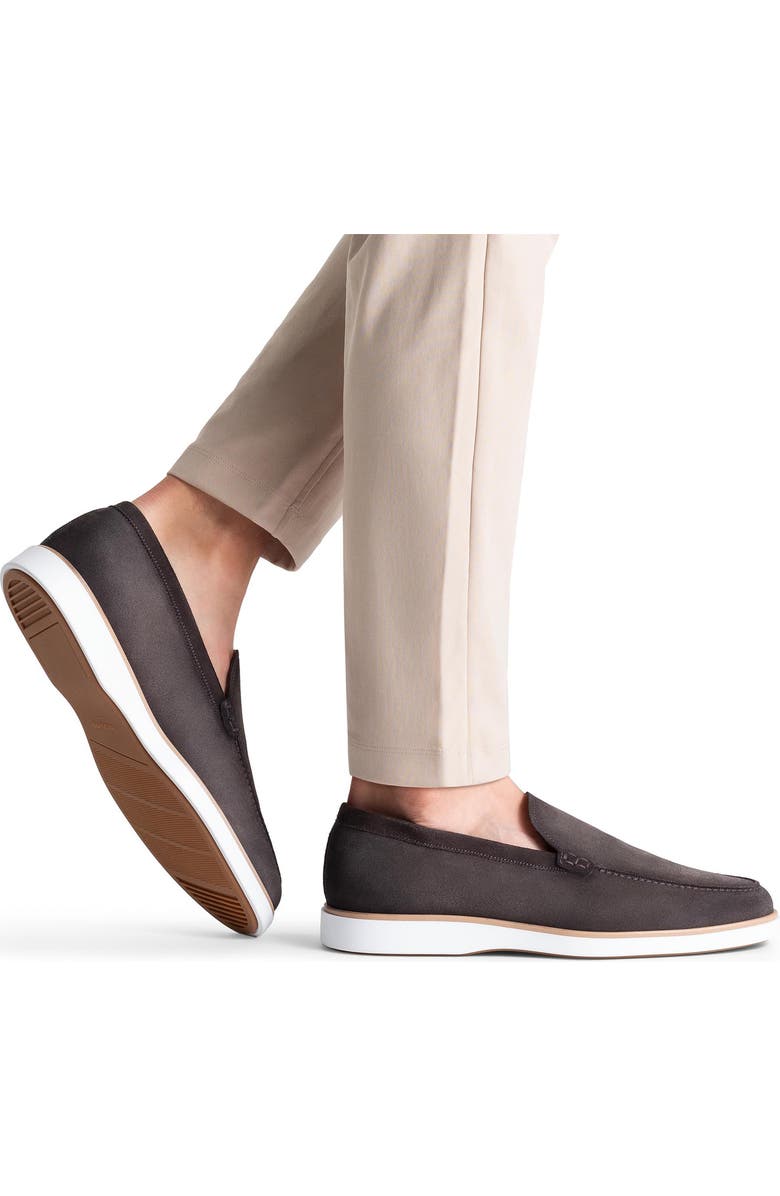Magnanni Lourenco Loafer, Alternate, color, Grey Suede
