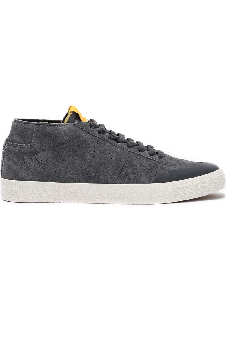 Nike SB Zoom Blazer Chukka XT Sneaker, Alternate, color,