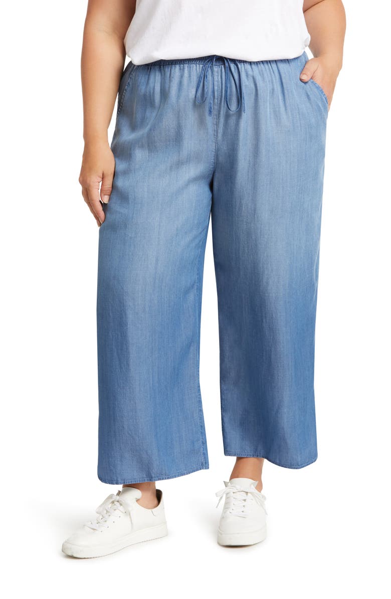 Caslon<sup>®</sup> Dolphin Hem Crop Wide Leg Chambray Pants, Main, color,