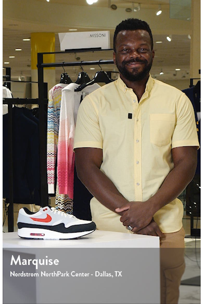 Air Max 1 Sneaker video