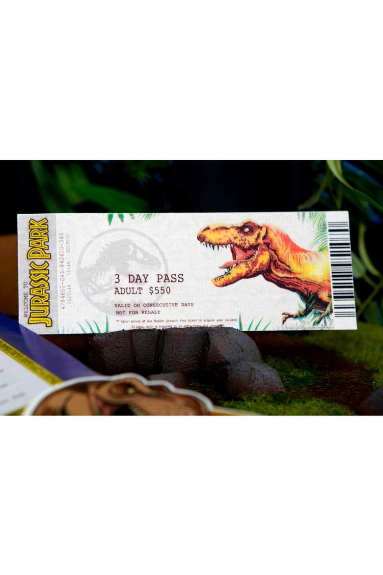 Doctor Colllector Jurassic Park Welcome Kit Memories & Collector Kit, Alternate, color, Multicolored
