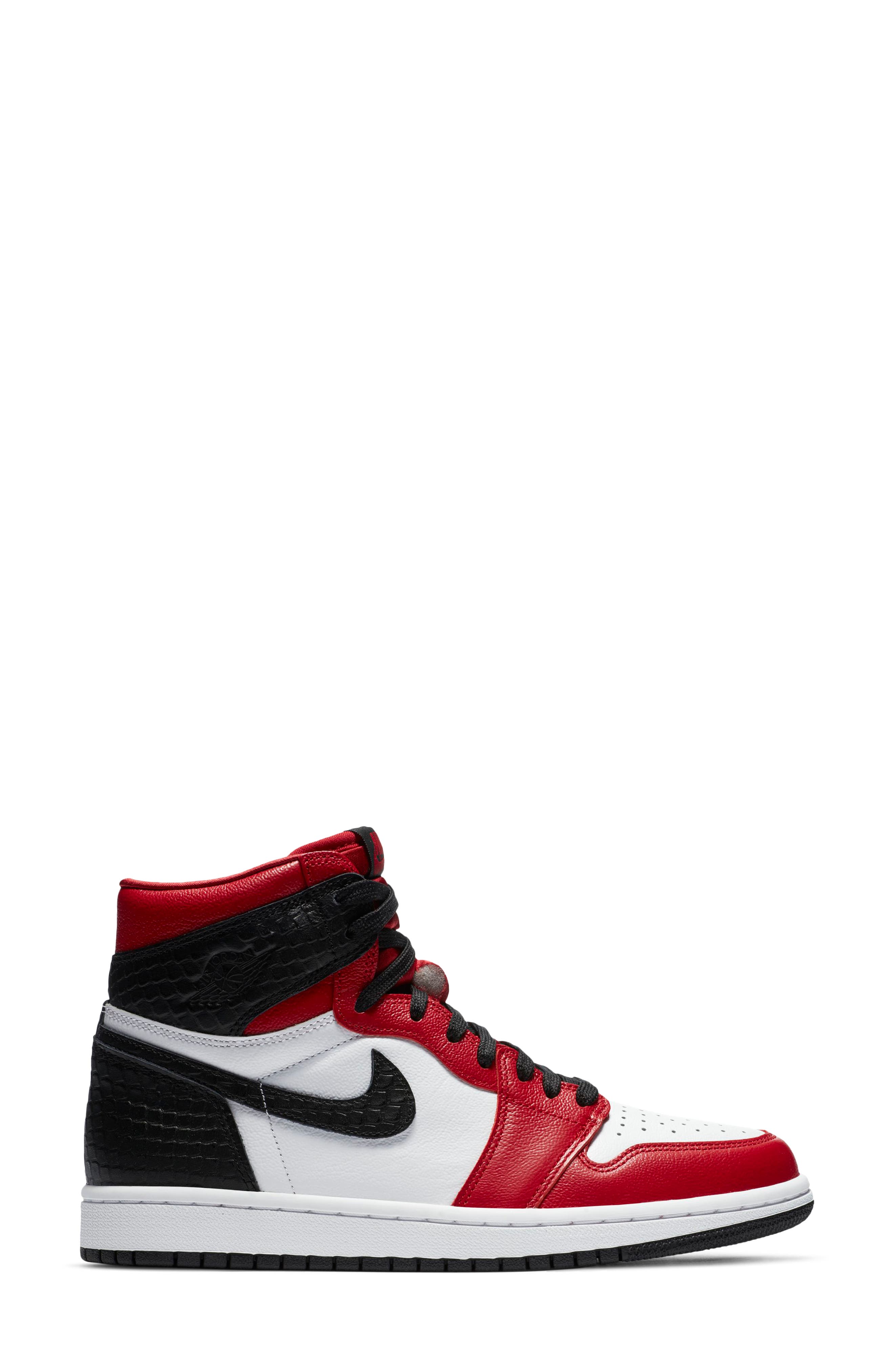 Nike Air Jordan 1 High OG Sneaker, Alternate, color, UNIVERSITY RED/ BLACK/ WHITE