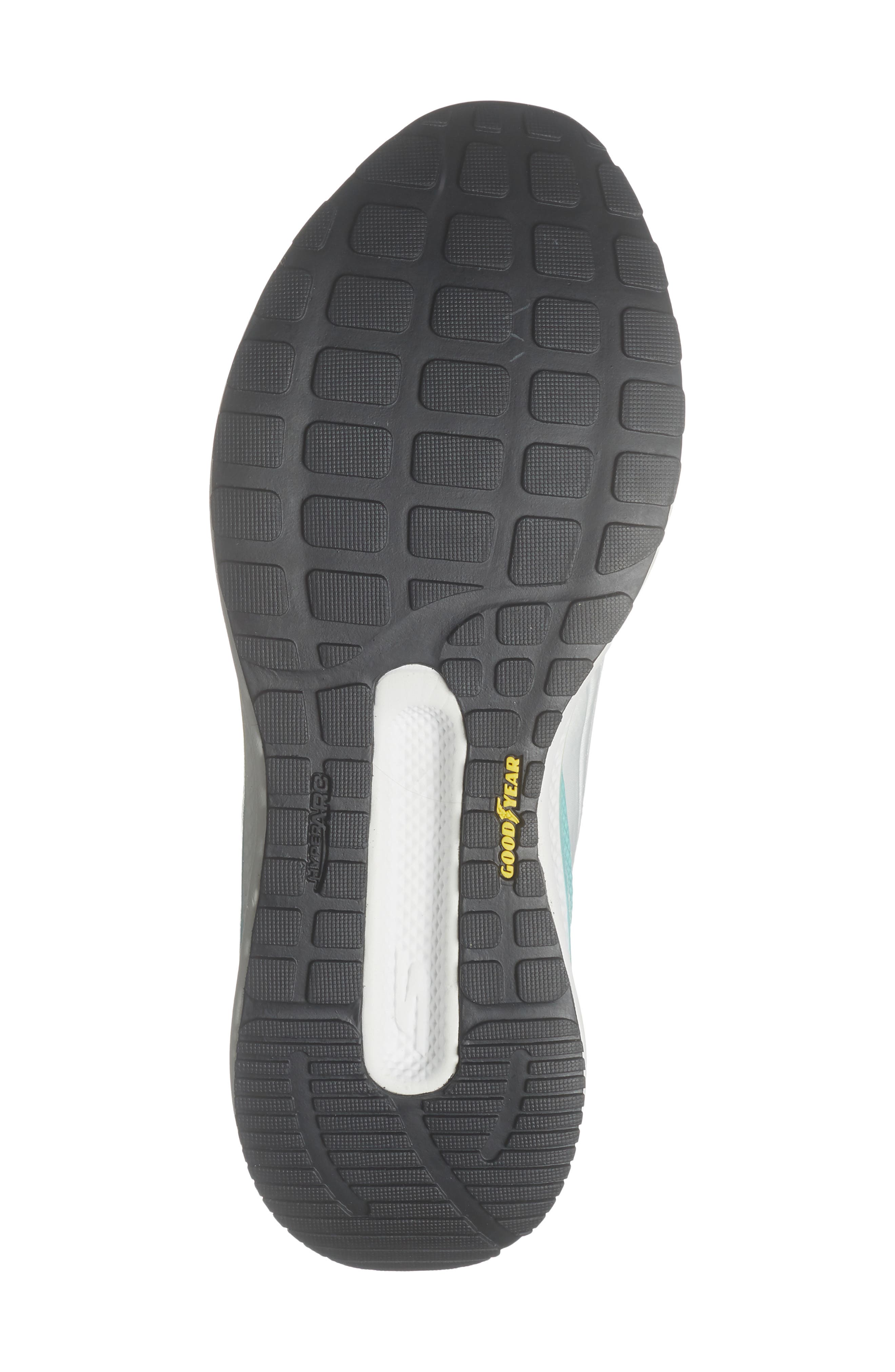Go Run Persistence Running Shoe, Alternate, color, WHITE/ BLACK MULTI