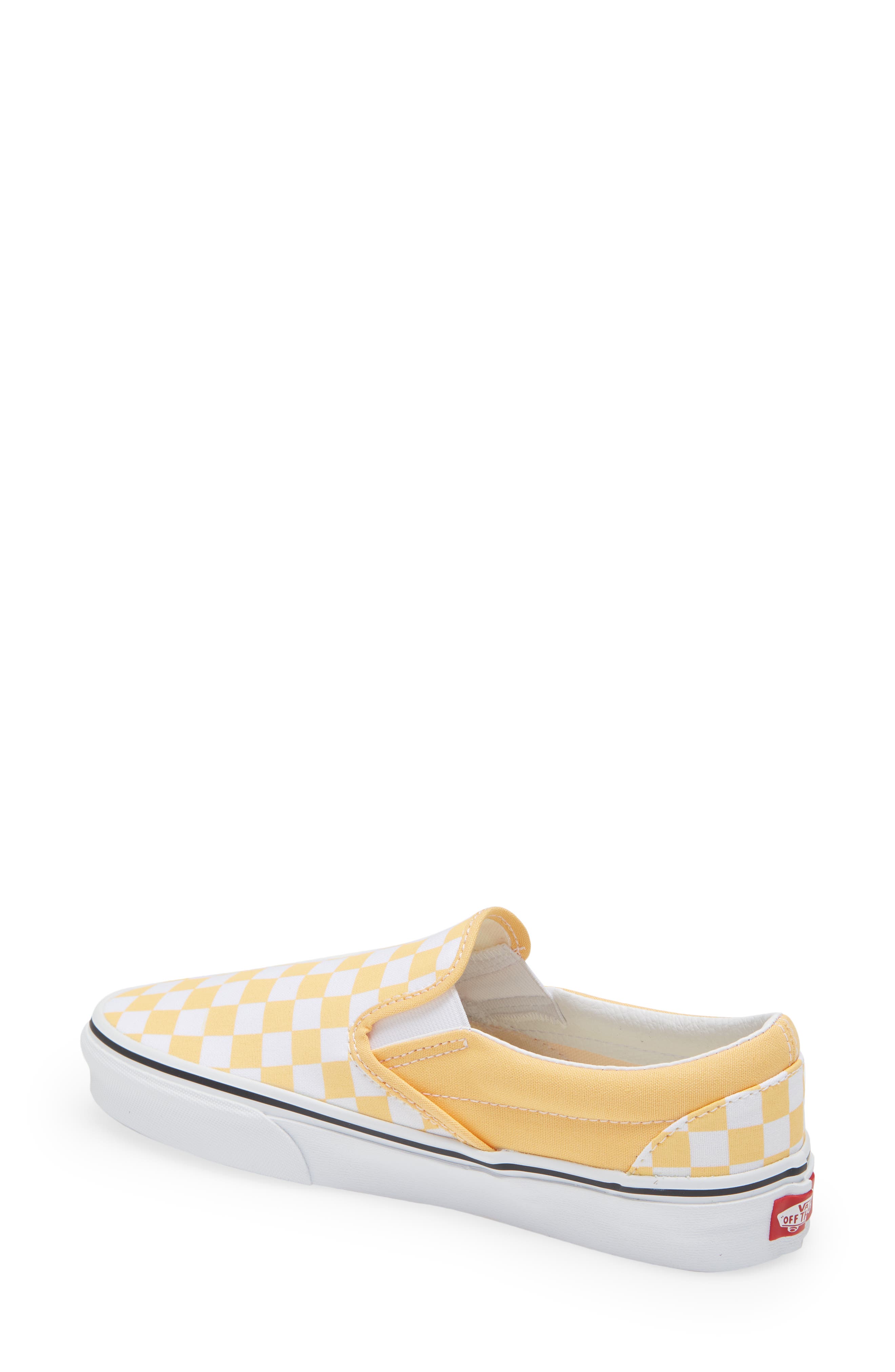 Vans U Classic Slip-On Sneaker, Alternate, color, 