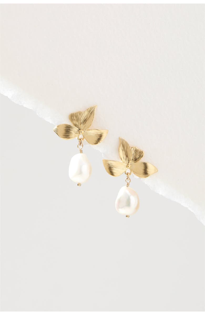 Set & Stones Maeve Pearl Drop Earrings, Alternate, color, Gold / White