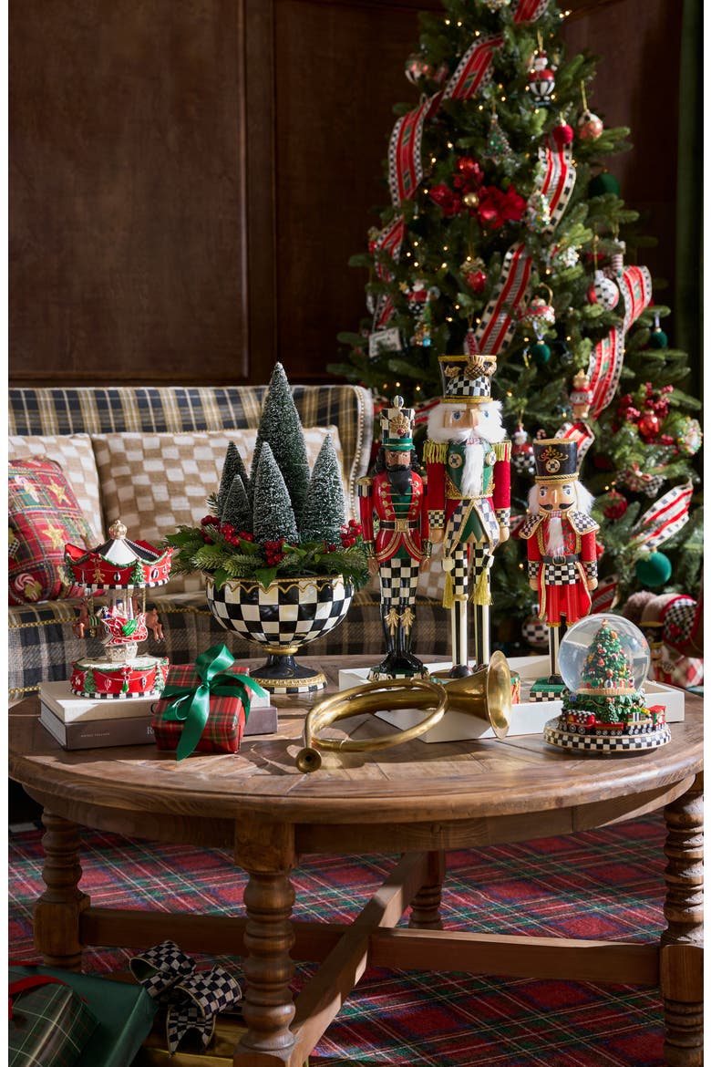 Highland Nutcracker, Alternate, color, RED