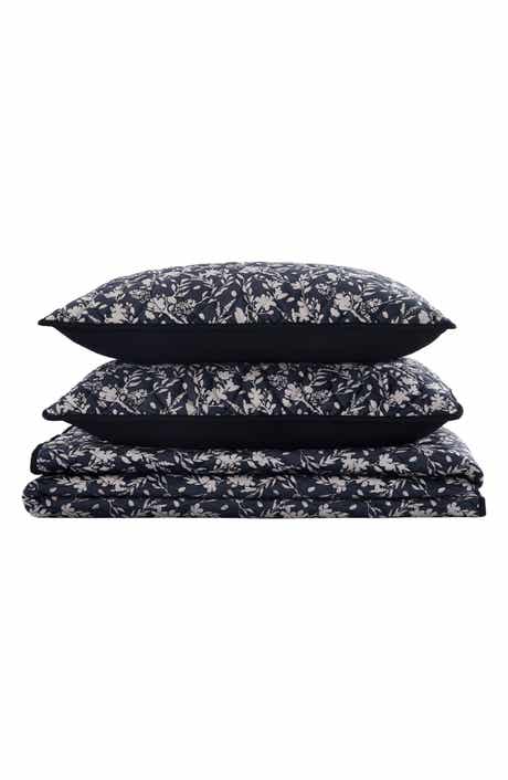 BCBG Vanna Velvet Quilt Set