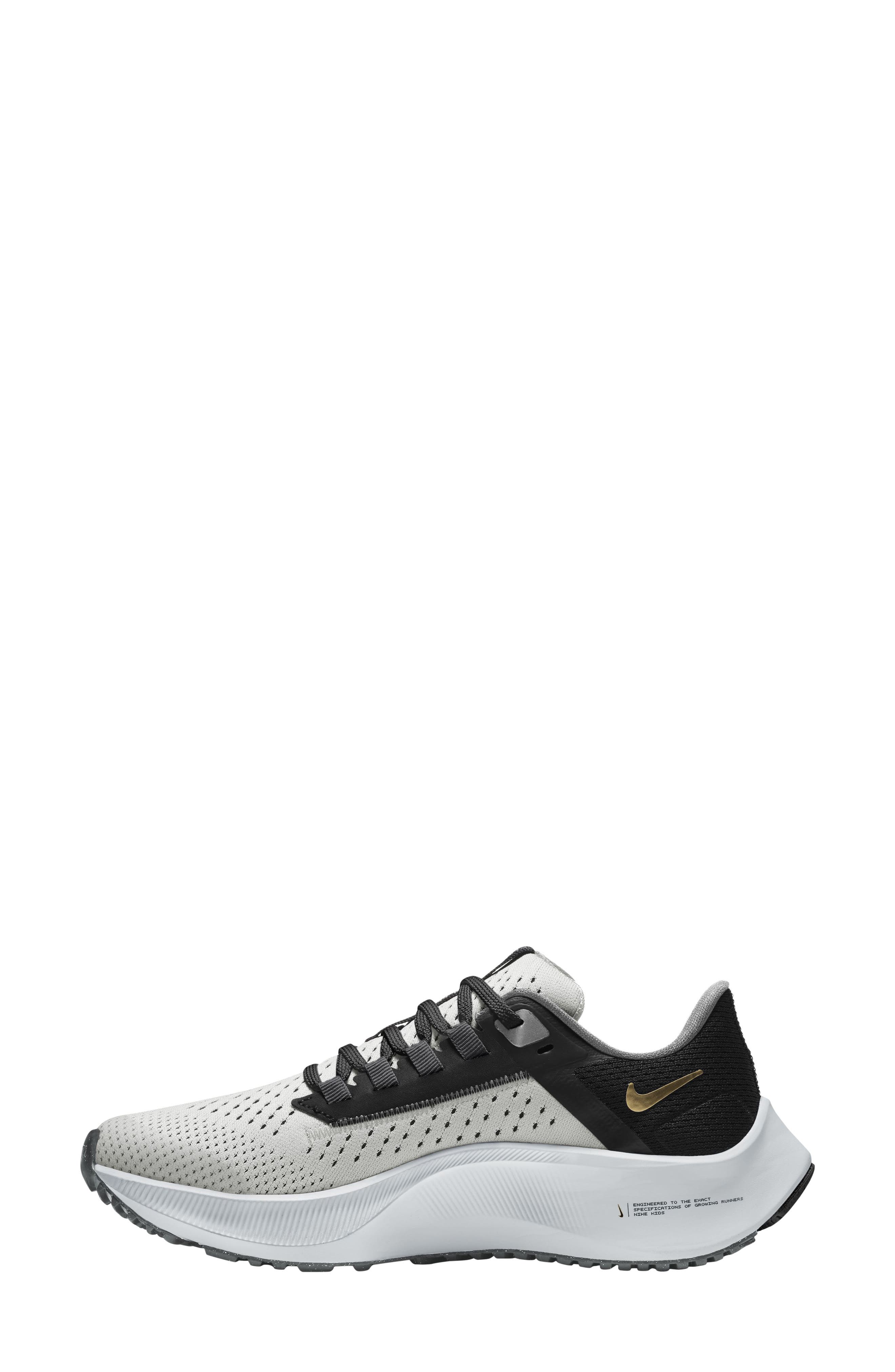 Air Zoom Pegasus 38 Sneaker, Alternate, color, PHOTON DUST/ GOLD/ GREY