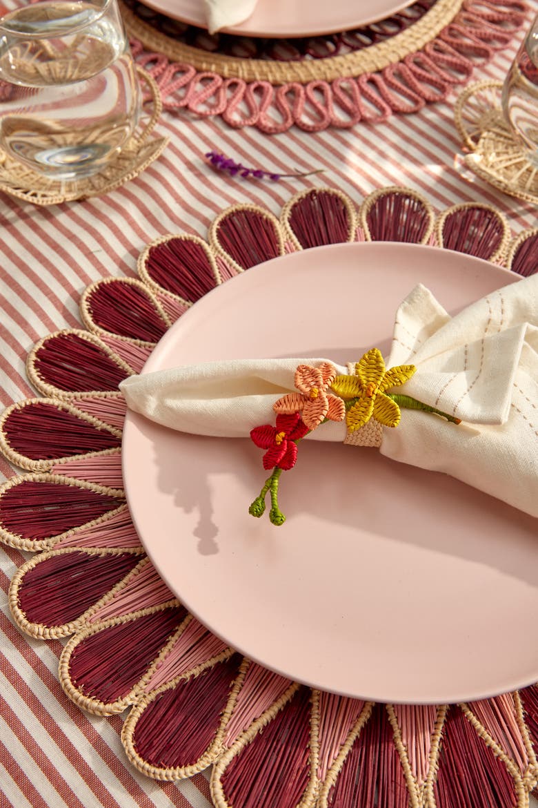 Drops Placemat - Set of 2, Alternate, color, Burgundy/Pink