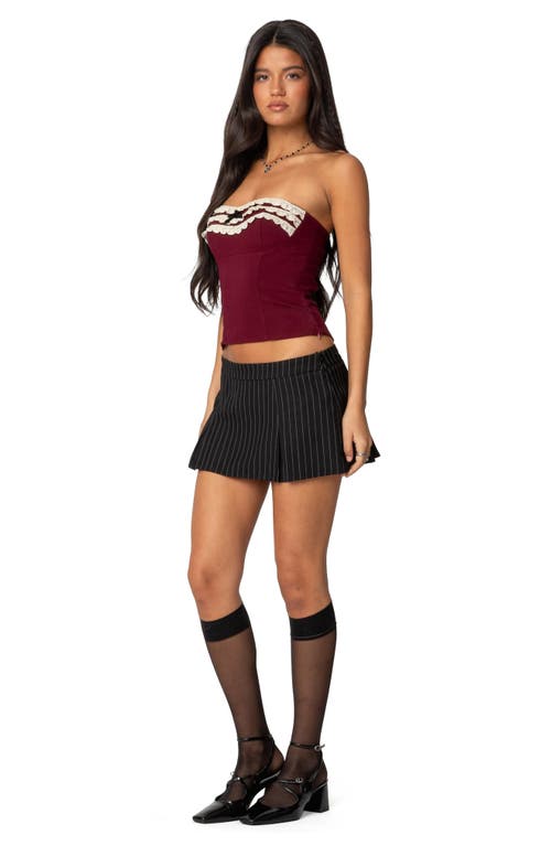 EDIKTED EDIKTED RUFFLE EYELET TUBE TOP