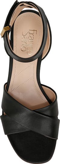 Noel Sandal