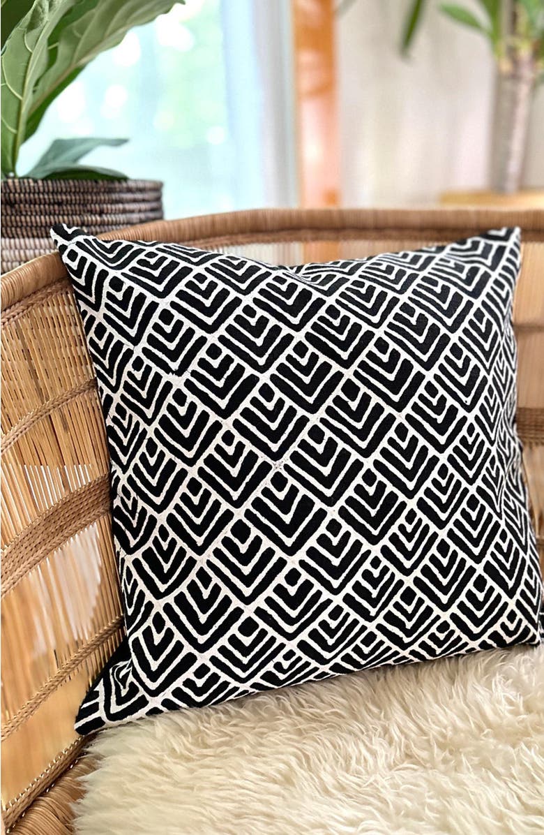 Mbare Geo Flowers Black Sadza Pillow Cover 46Cm, Alternate, color, Black